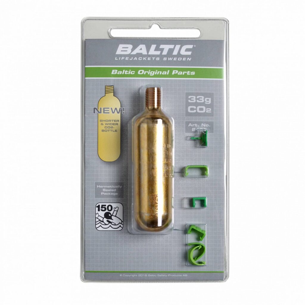 CO2-Patrone für Sicherheitswesten, verpackt mit grünen Halterungen. Produkt von Baltic, 33g.