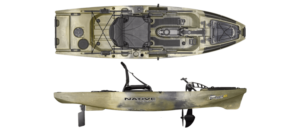 Ein hochmodernes Kajak in Olivgrün mit Sitz, Ablagen und Steuerungsmechanismus, aus zwei Perspektiven dargestellt.